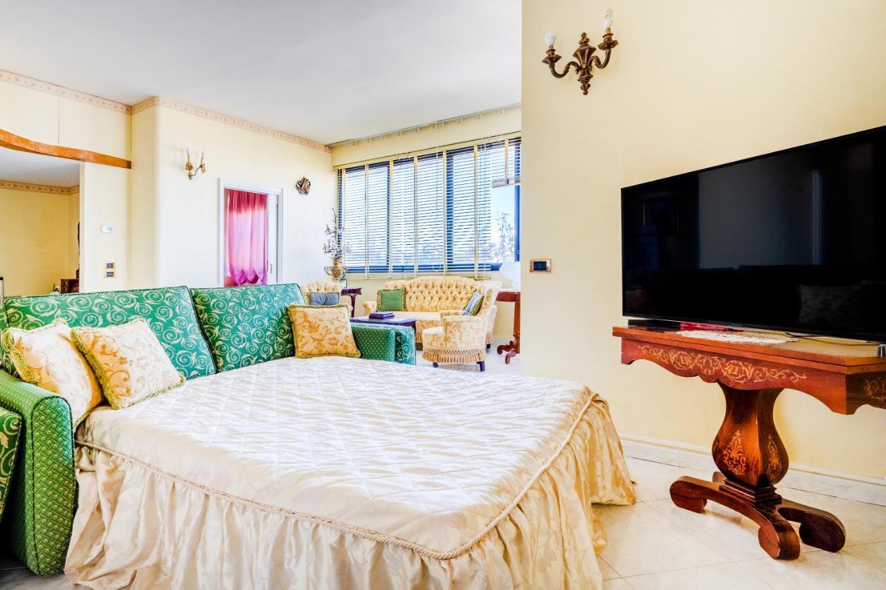 Grazia Attic Apartment With Terrace Trani Zewnętrze zdjęcie