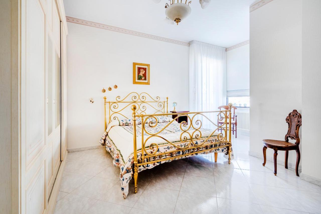 Grazia Attic Apartment With Terrace Trani Zewnętrze zdjęcie